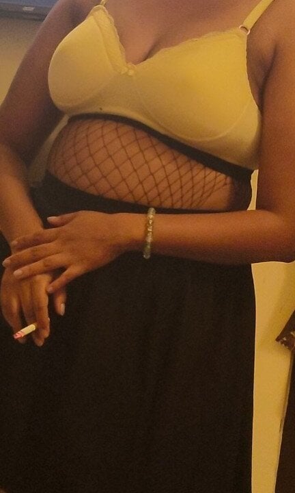mega-camsex.com payal_mittal livesex profile in house-by-the-road cams