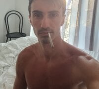 MASTERBULLY's webcam live show