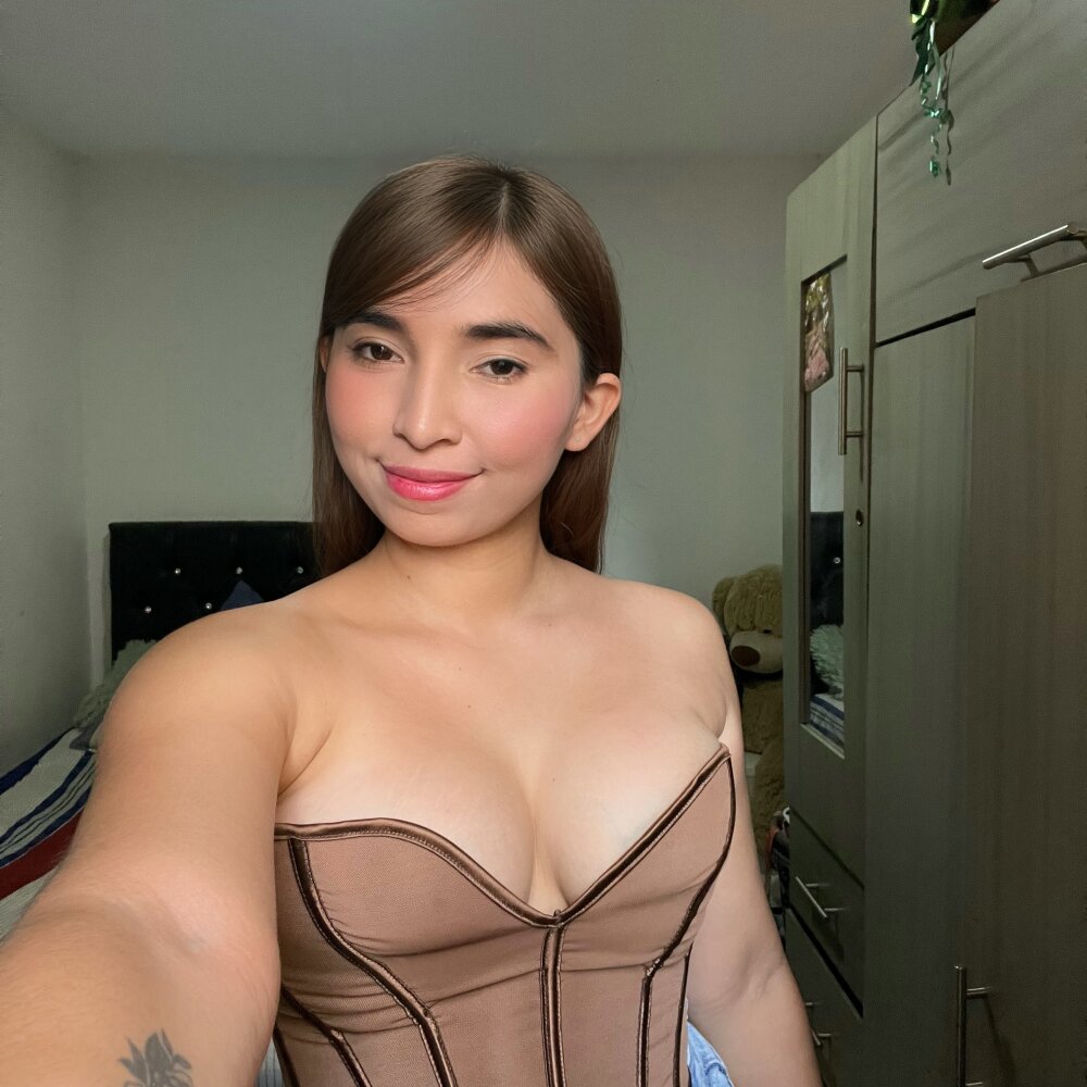 MissScary's most recent online preview
