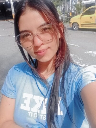 Stephany_Abasali Live Cam on StripChat