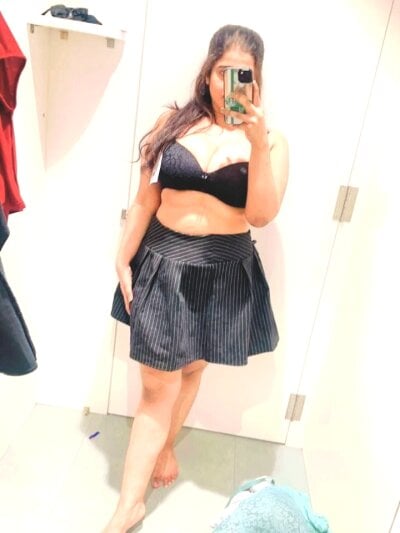 Love_heartss on StripChat