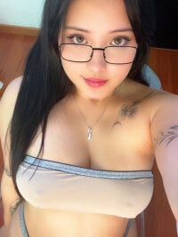_sophiamiller_'s webcam live show