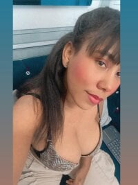 Salome_addams' Offline Chat Room