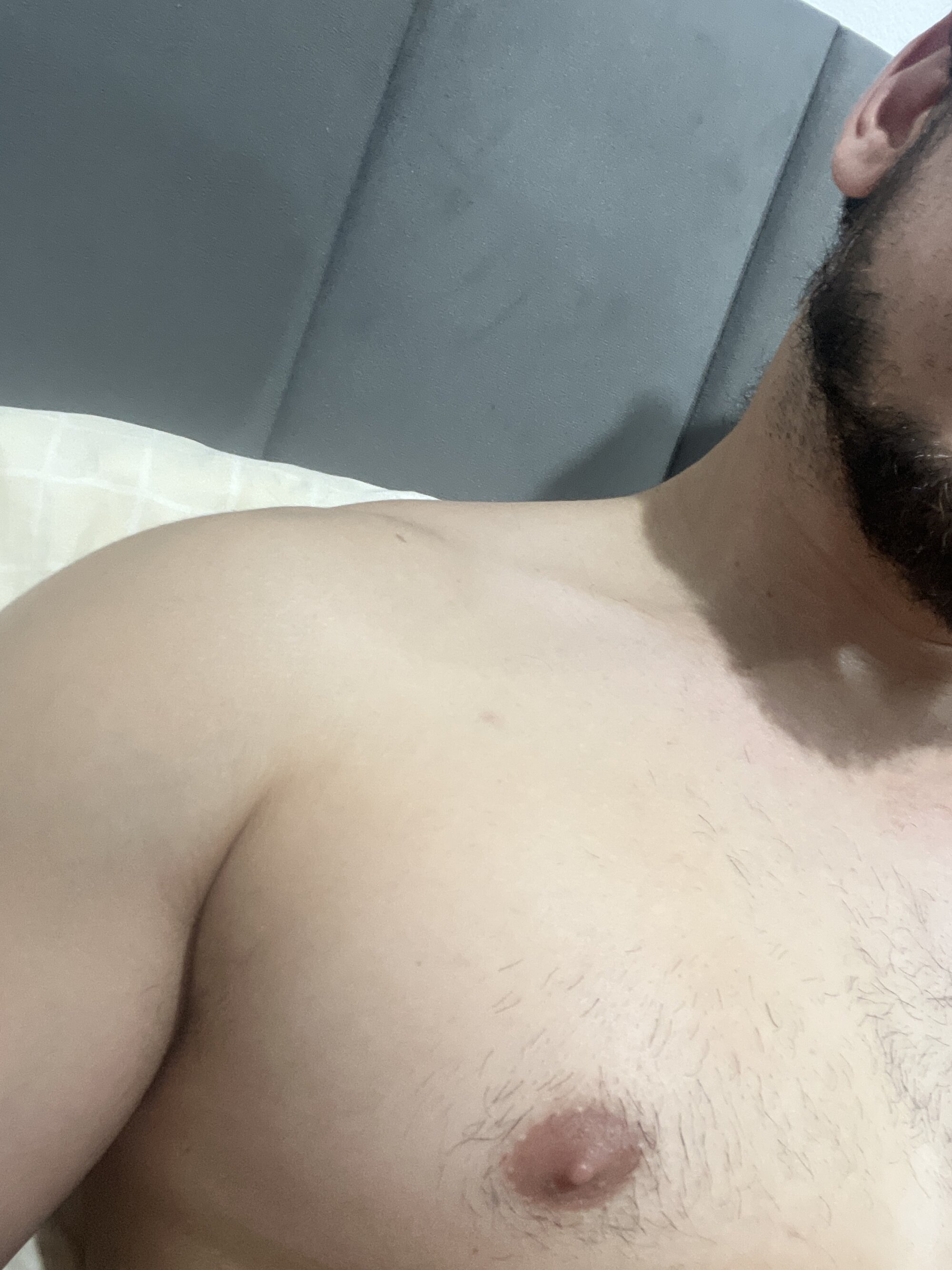 Lucas_strip_chat