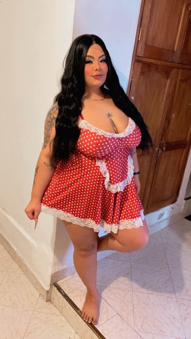 Stefany_Hernandez