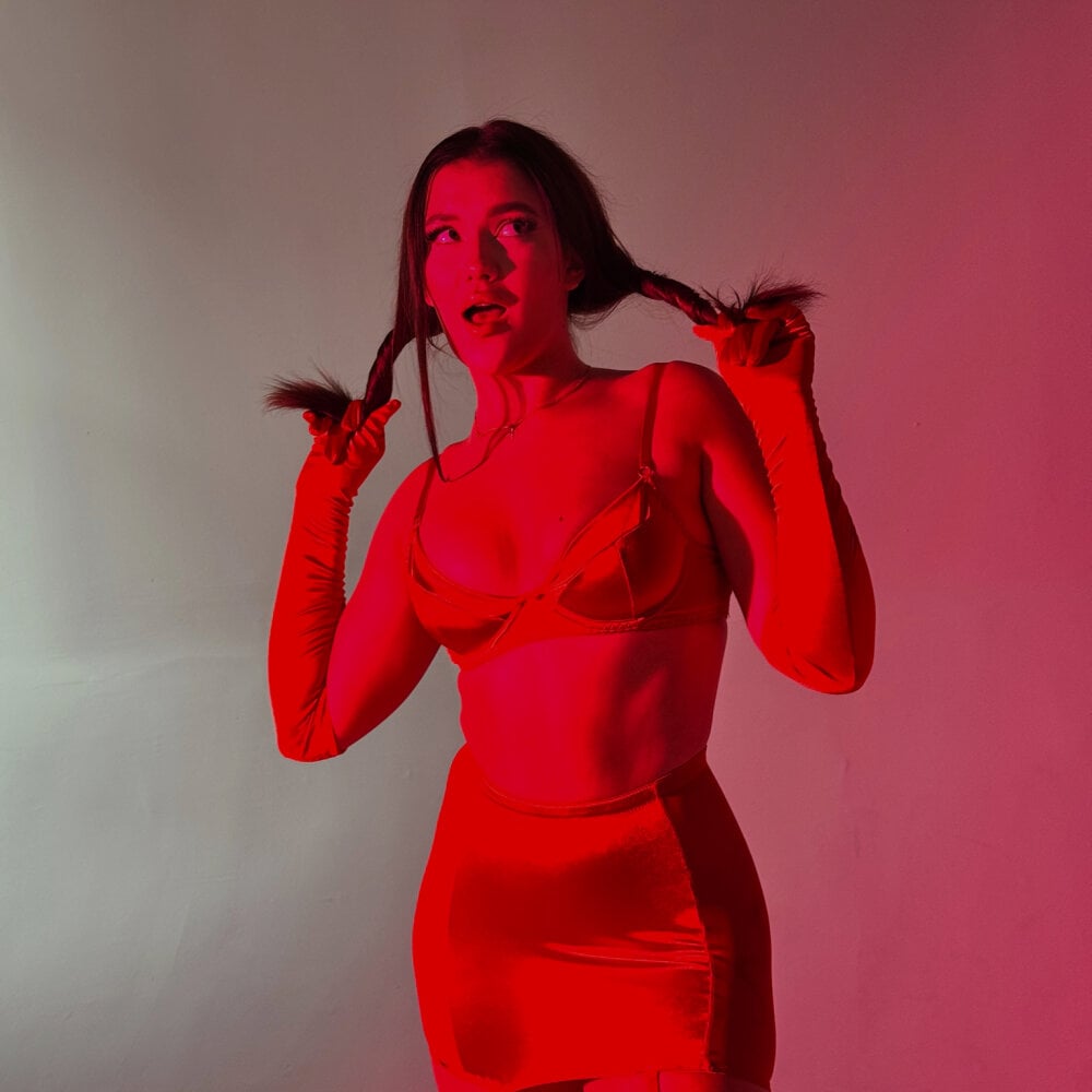 rebekkaaa from stripchat