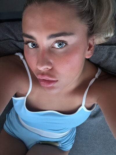 EllaBluee