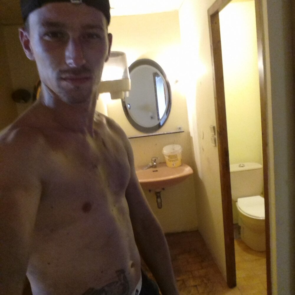 babax2902 from stripchat