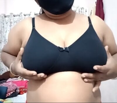 Ramya-Lovely on StripChat