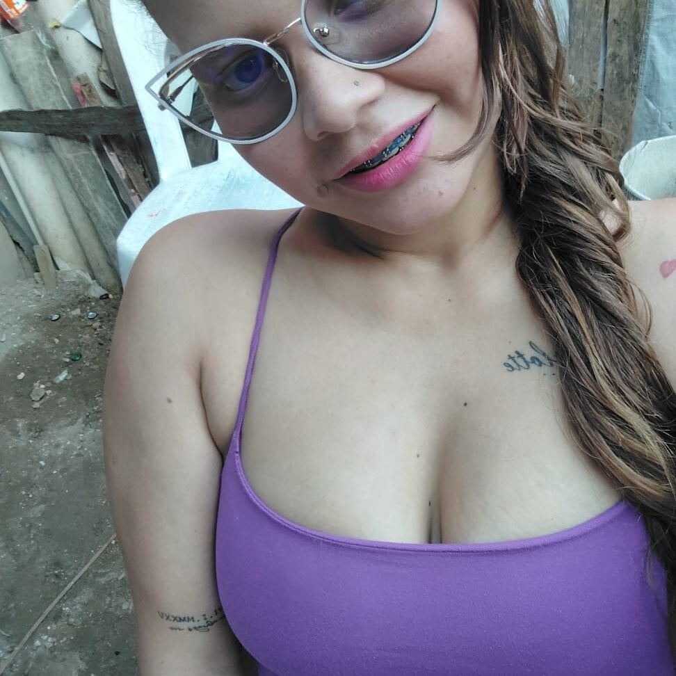 onaircams.com antonella_hot10 livesex profile in bisexual cams