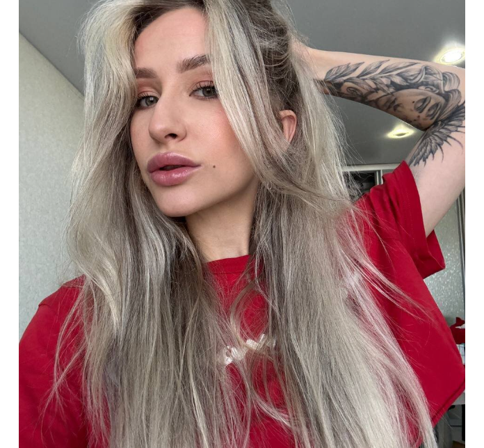 QueenKingg's Offline XXX Chat