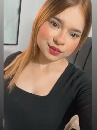 allisondelavega's Offline Chat Room