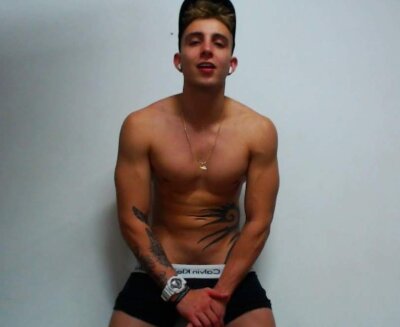 isaac_rossi_ from stripchat