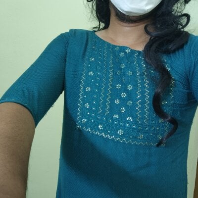 sakshi-44