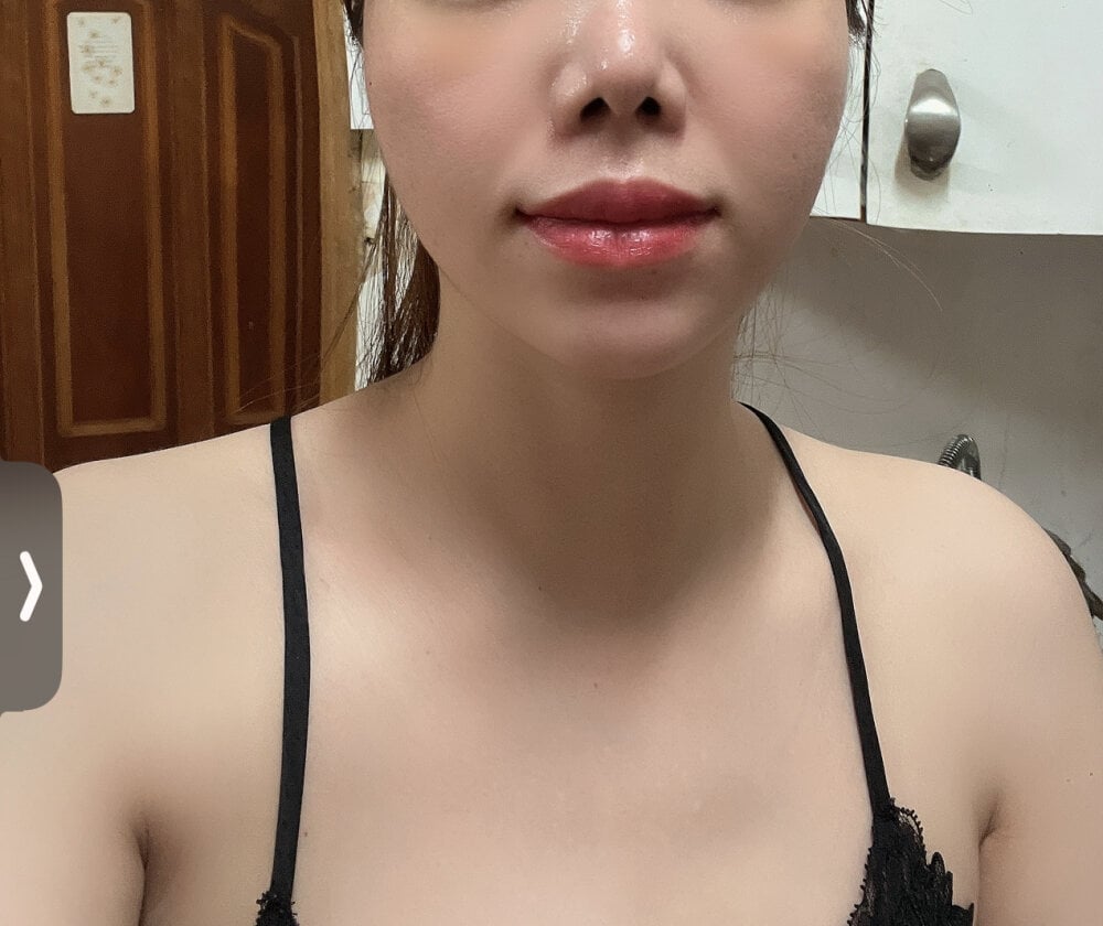 sexlivecamsites.com miumiu95x livesex profile in in-a-place-where-time-stands-still-and-passion-is-the-only-clock-that-matters cams