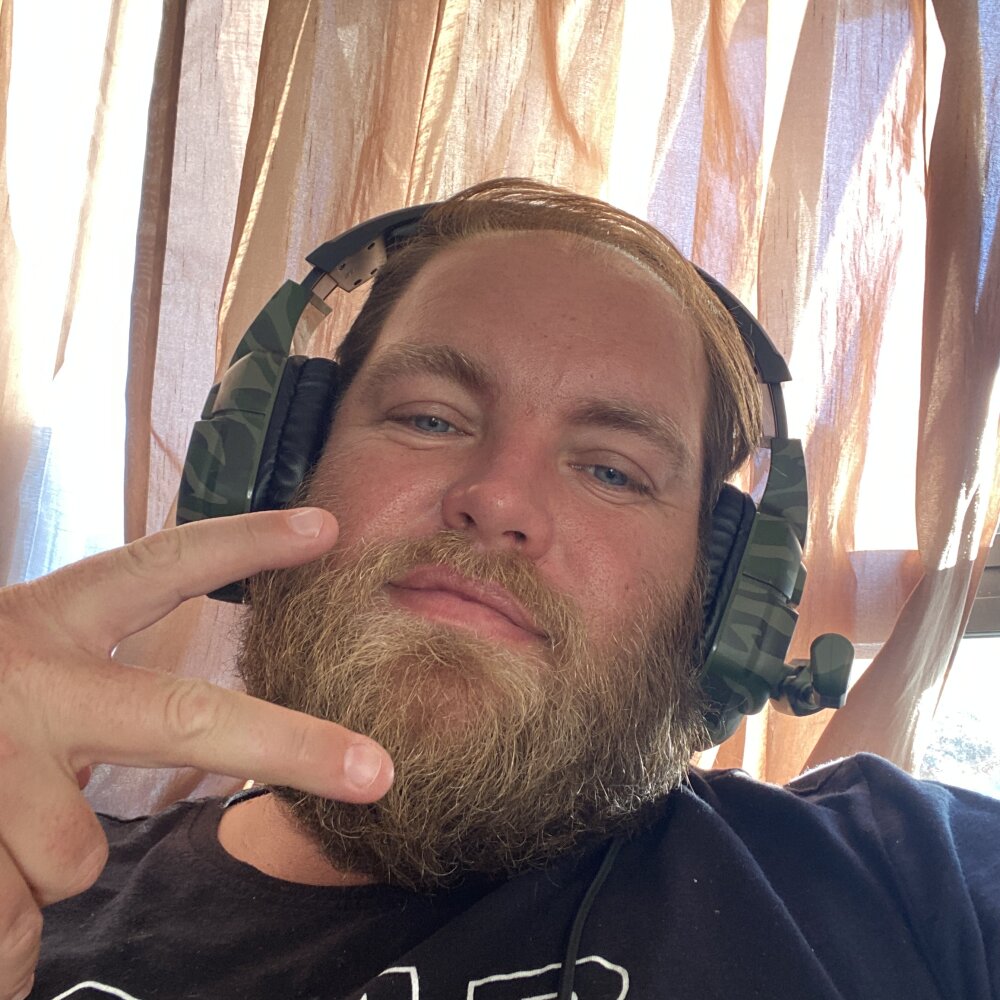 shelldor102 from stripchat