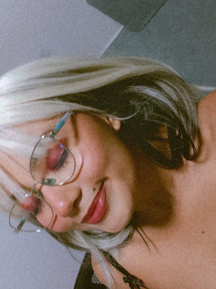 cheapadultsexcams.com lia_myst1 livesex profile in bisexual cams