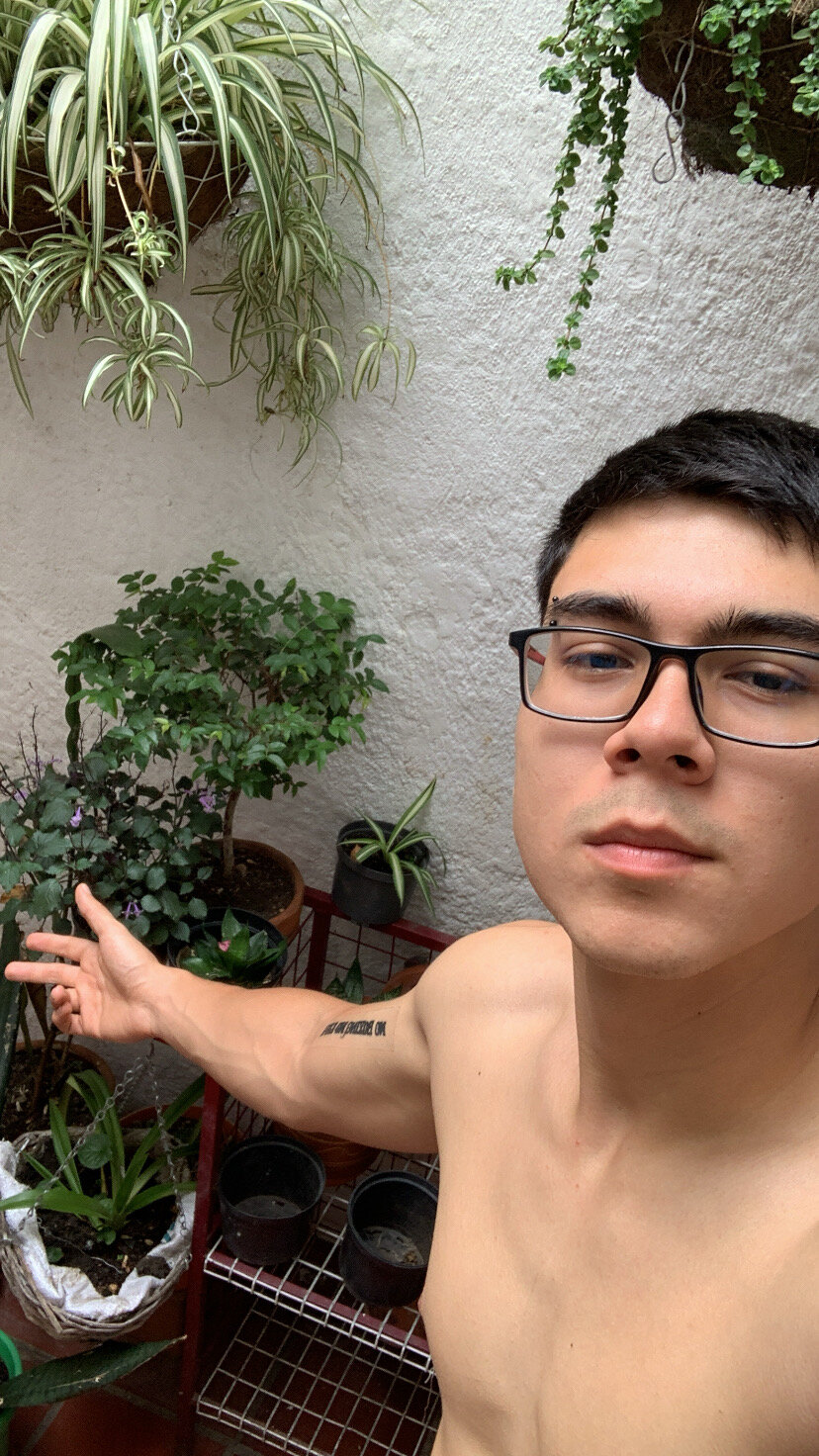 Alejandro_latino02