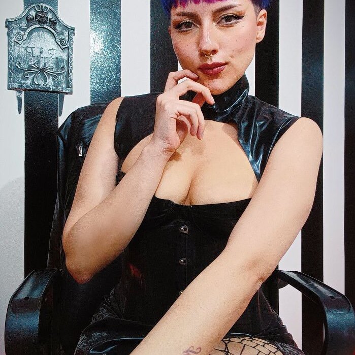 Mistress_Yelena profile