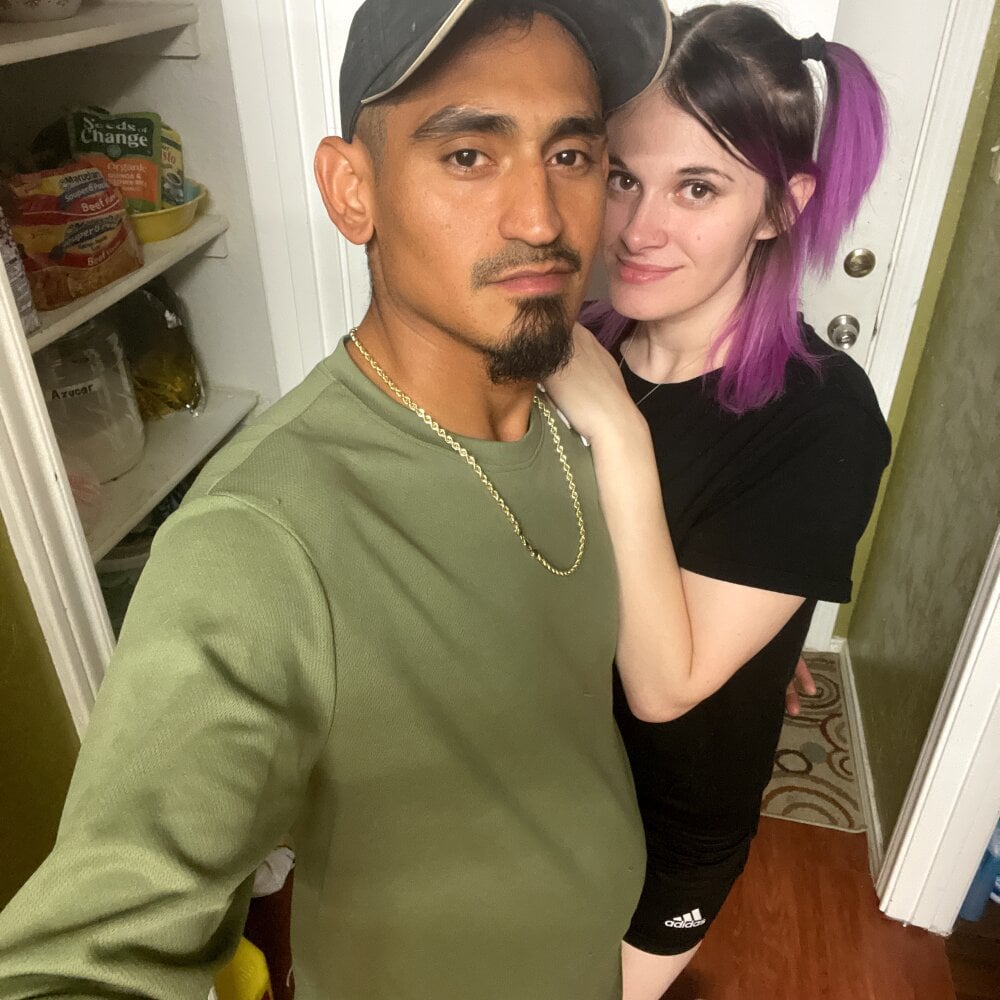 chocolatestrawberrydips' Offline XXX Chat