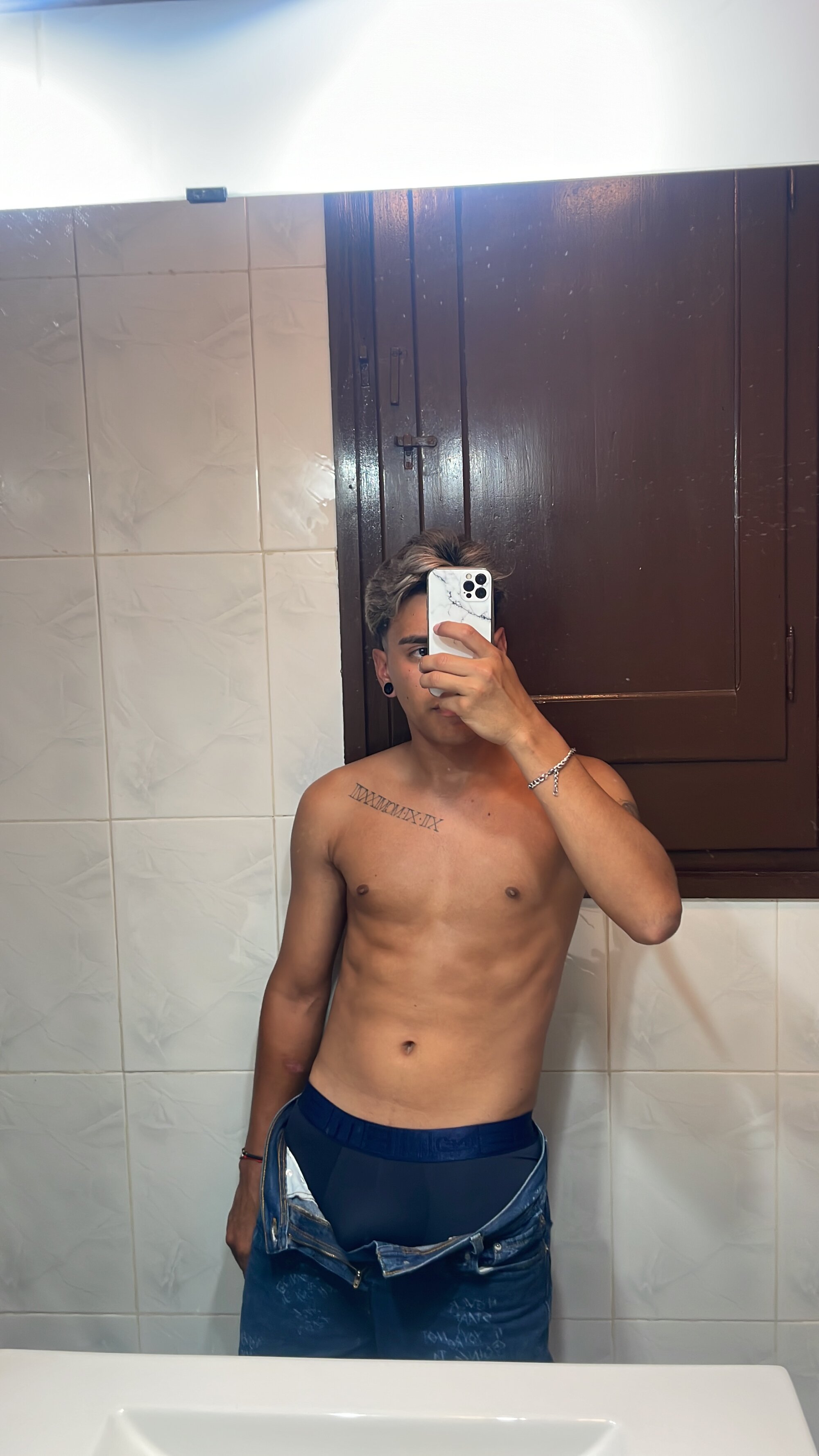 BruceRo