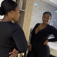 claire_bonny's webcam live show