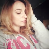 Ms_Seduktive offline chatrum