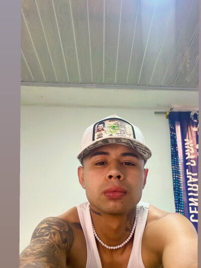 _Logan_Colton_ profile