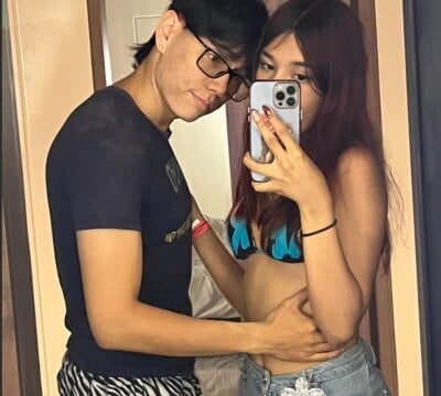 Lizzy_And_Brad Couple Ahegao Webcam Striptease