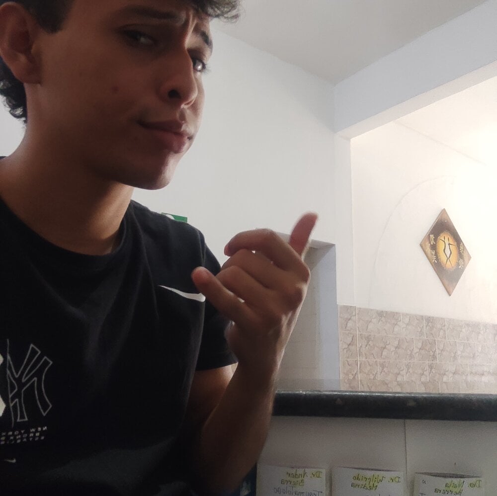luisfer_306 profile