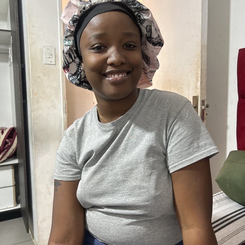 stripchat cherry-ontop webcam profile pic via watchgirlcam.com