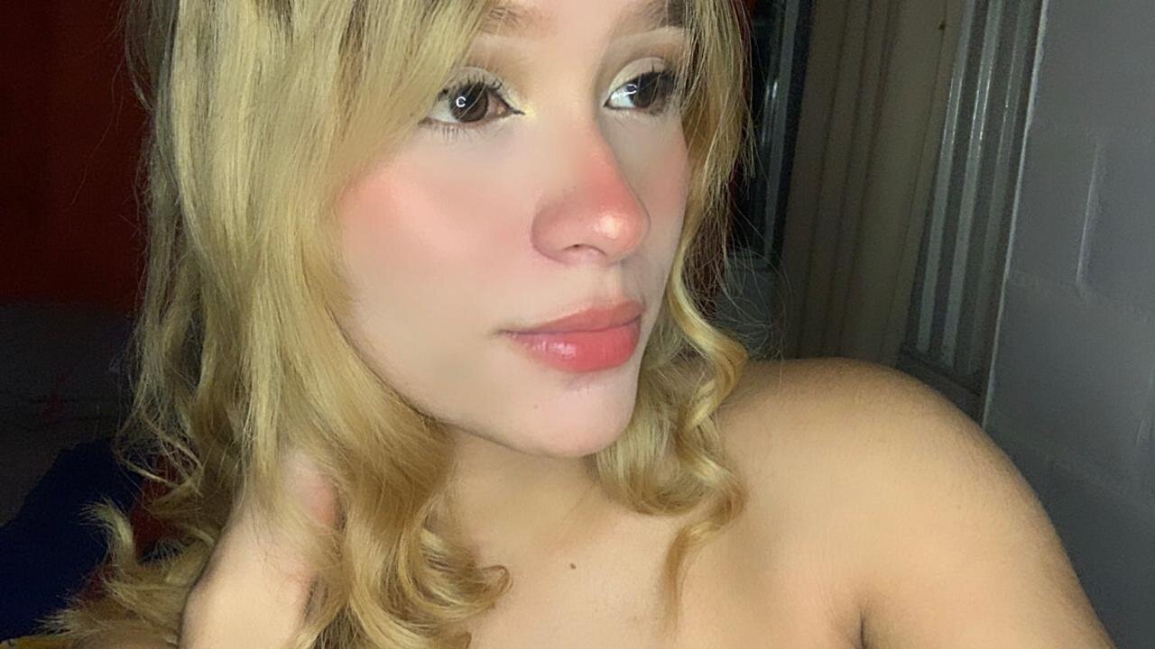 valeriejay_