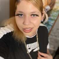 TayjaaNation's Offline Chat Room