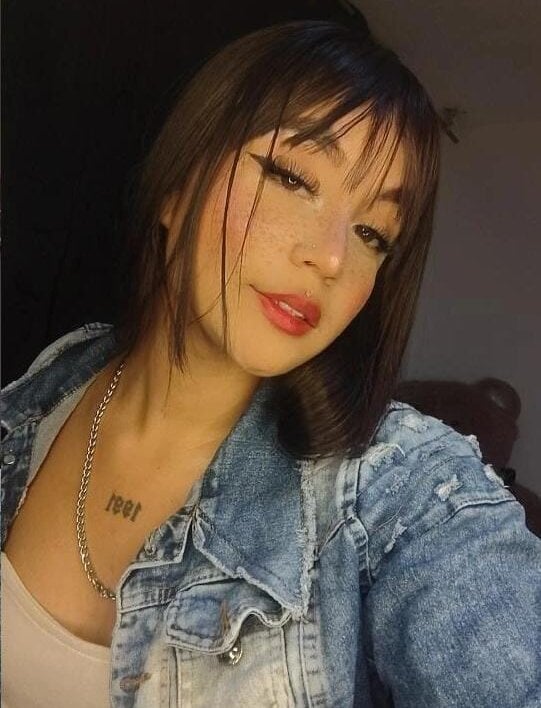 watchgirlcam.com samantha_hotty_ livesex profile in curvy cams