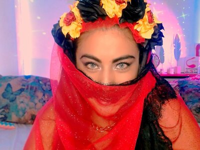 gatuwildhott live on StripChat
