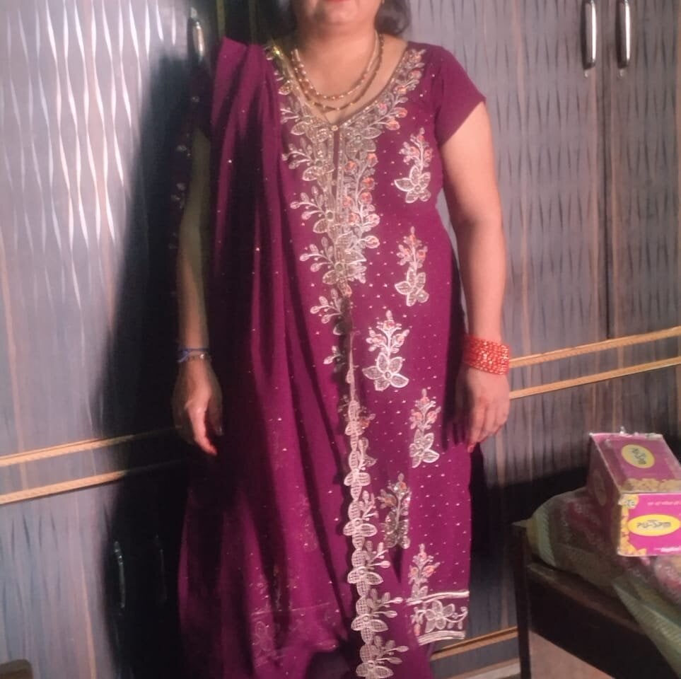 watchgirlcam.com sexey-rani livesex profile in indian cams