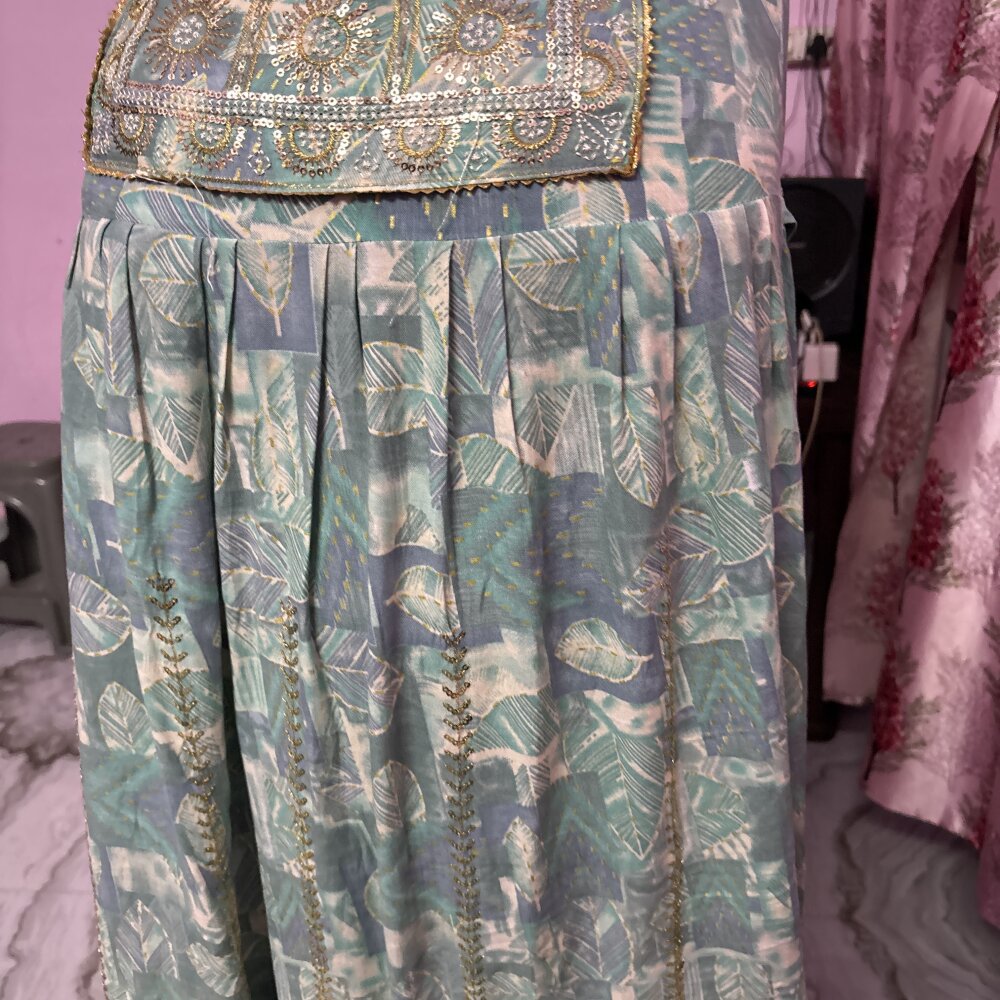 priya-houghty webcam livesex profile on pornsexycams.com