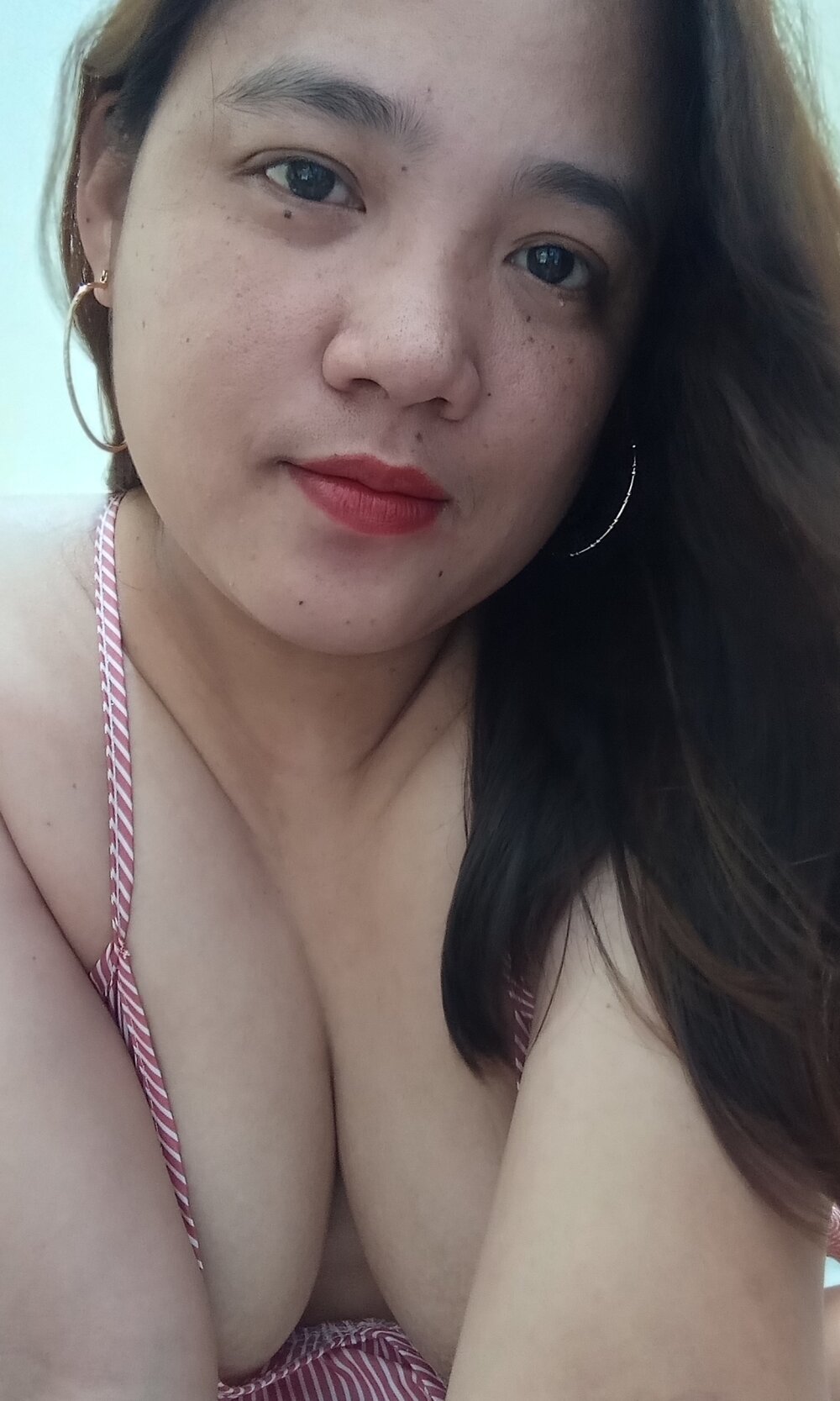 Lynn_Julia's Offline XXX Chat