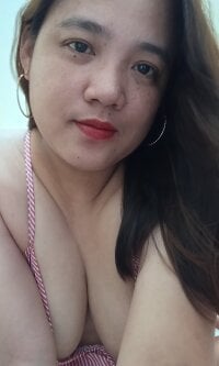 Lynn_Julia's Live XXX Chat