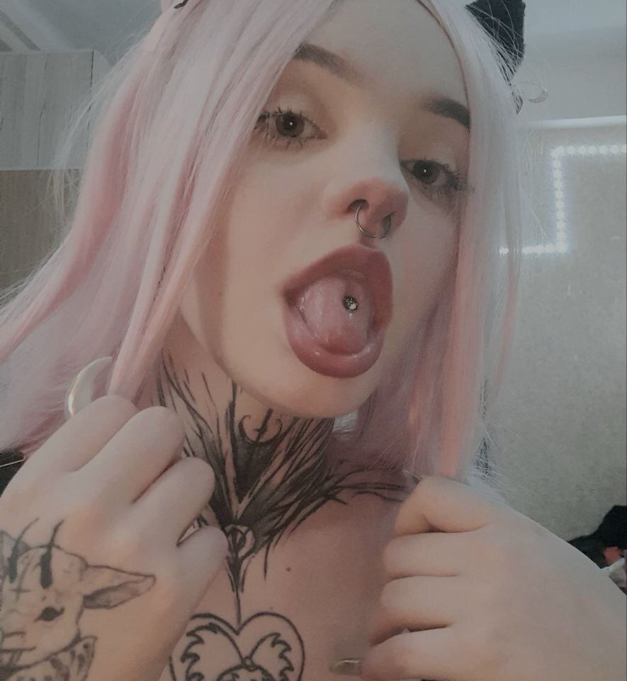 Betty__Moon ⏭ chatroom
