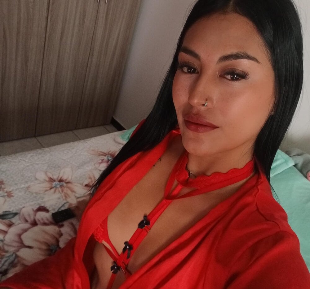 Live sex webcam photo for Paulette_lee #289251371