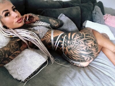 HotMelonskiii on StripChat