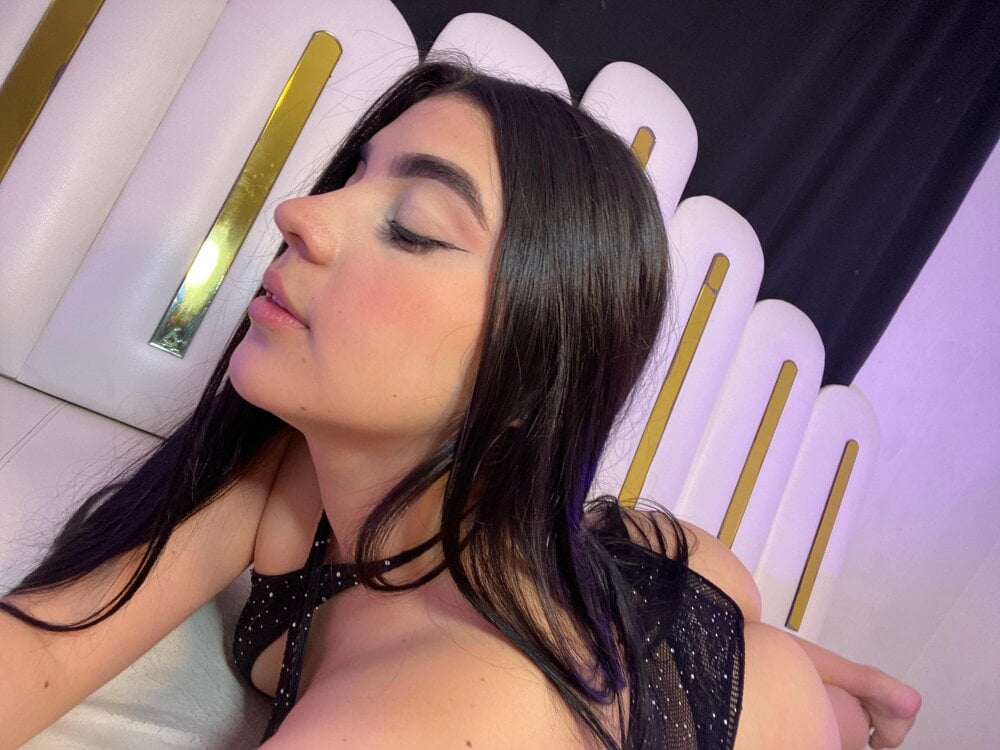 isabella_saenzx profile