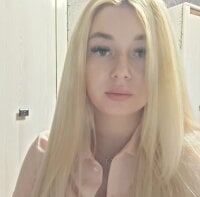 Stormy_Angel's Offline Chat Room