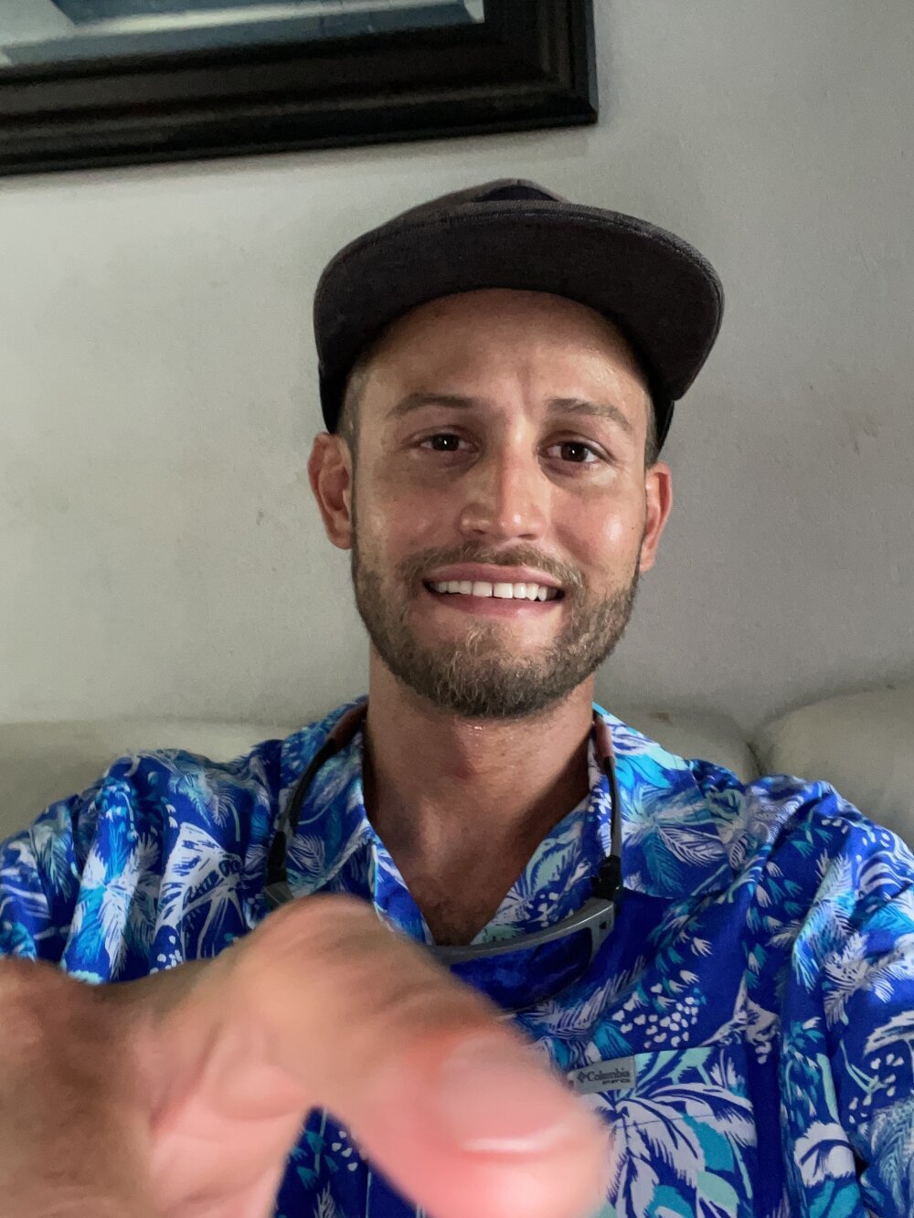 Tonymontana10s' Offline XXX Chat