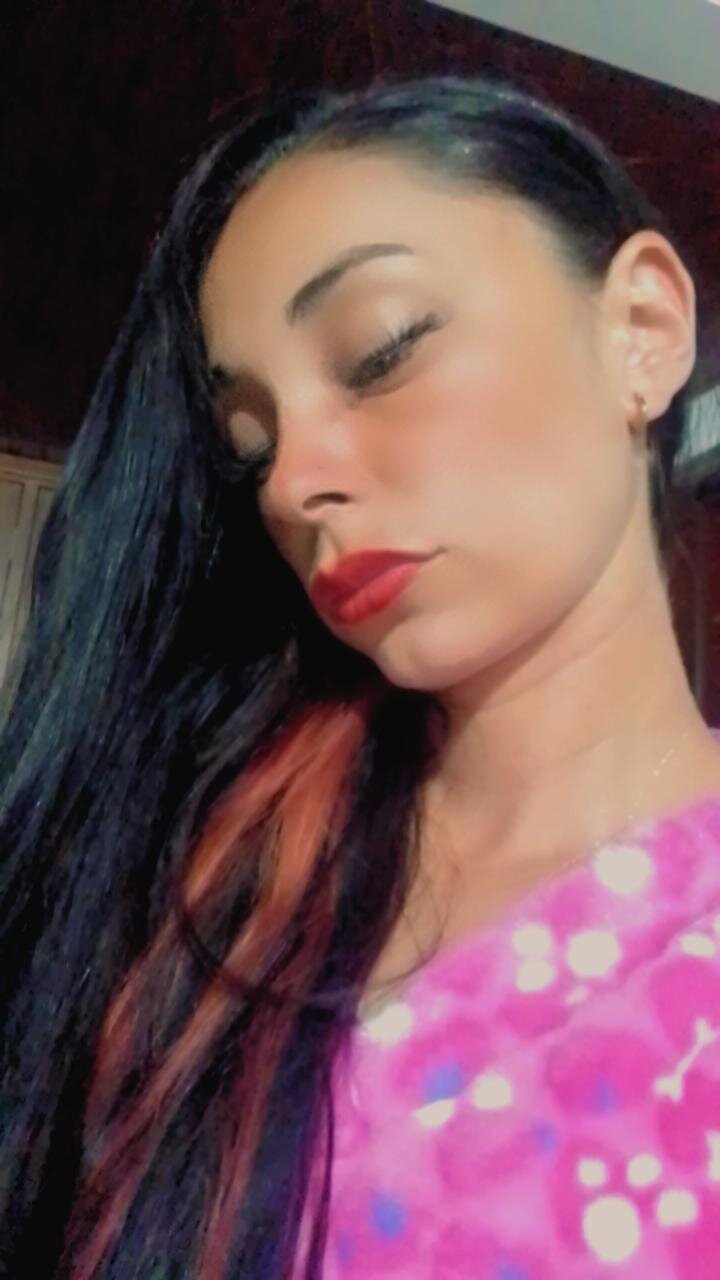 BellaMarquez_
