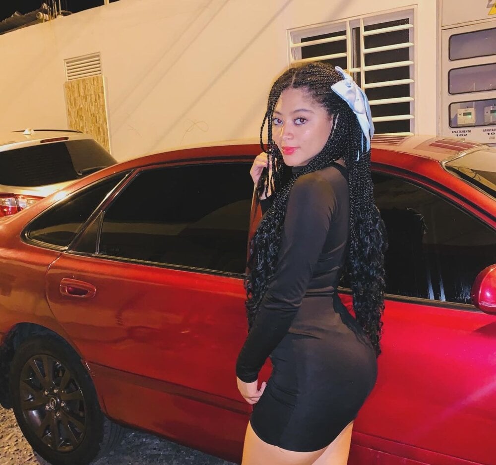 maalaiikaa profile