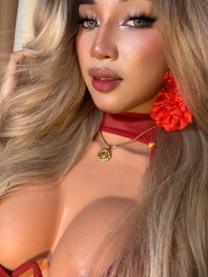 xurgoddess_bellax from stripchat