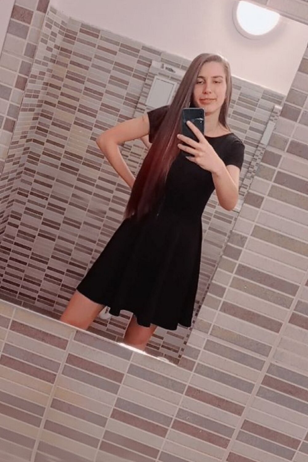 charlottgotit profile