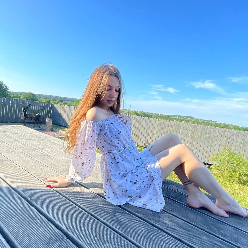 ahuennaya live cam model at StripChat